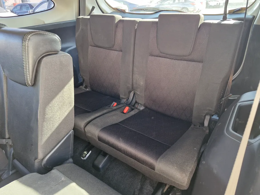 تويوتا فيلوز GLX 2024 