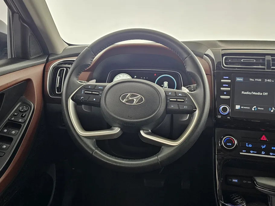 2023 Hyundai Creta Comfort (Two Tone) 