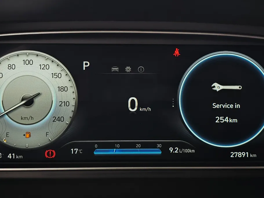 2023 Hyundai Creta Comfort (Two Tone) 