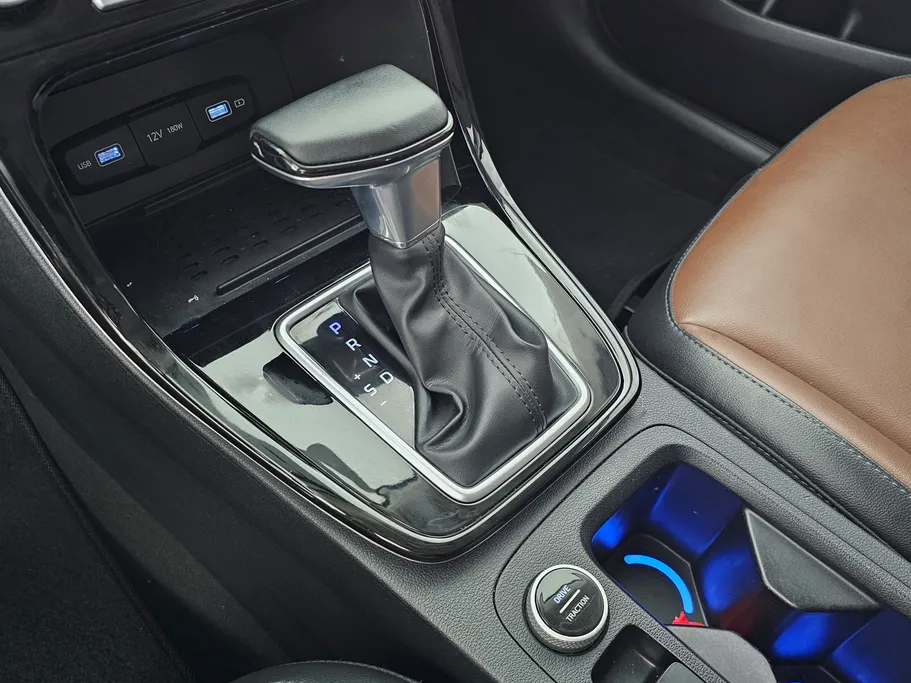 2023 Hyundai Creta Comfort (Two Tone) 