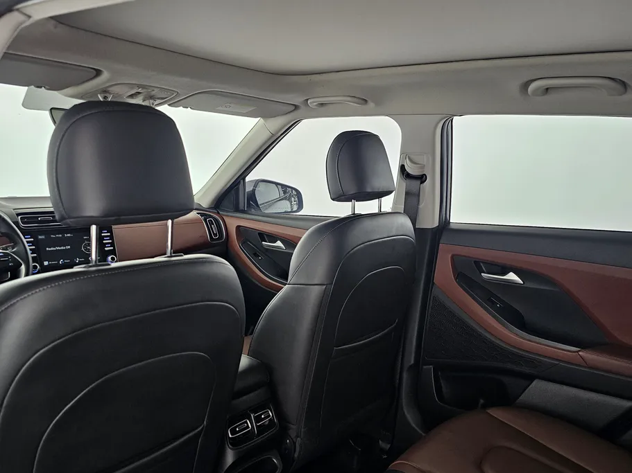 2023 Hyundai Creta Comfort (Two Tone) 