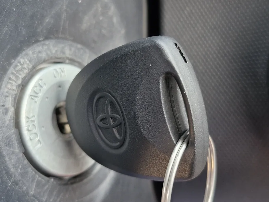 2024 Toyota Raize XLE 