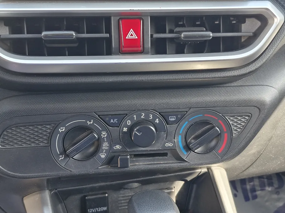 2024 Toyota Raize XLE 