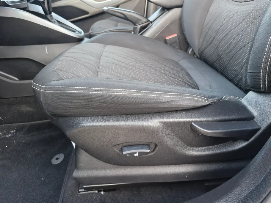 2023 Chevrolet Groove LT 