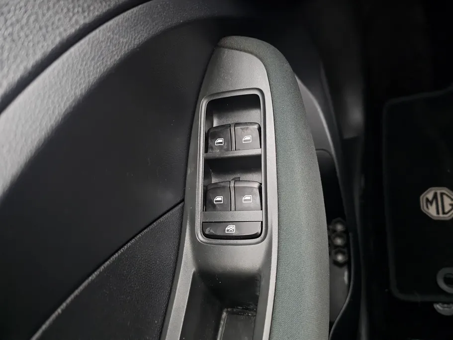 ام جي ZS STD 2023 