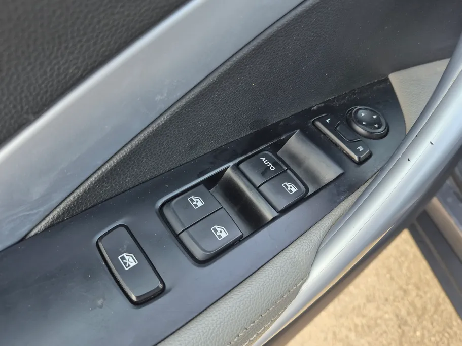 2023 Chevrolet Groove LT 