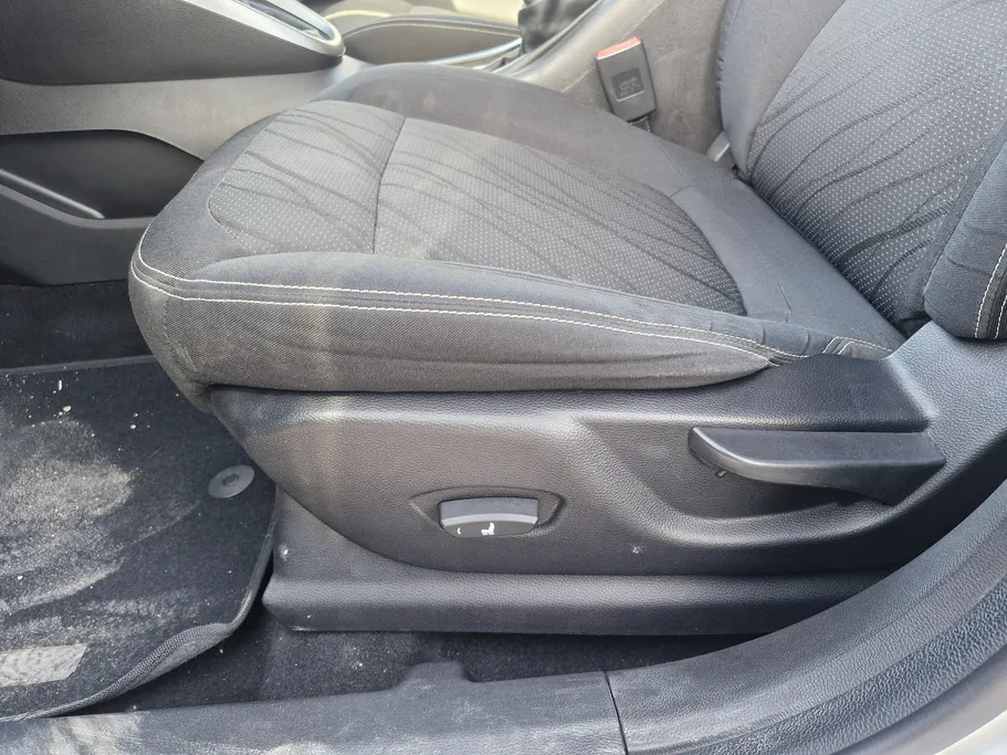 2023 Chevrolet Groove LT 