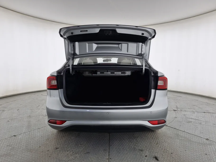 ام جي 5 COM 2022 