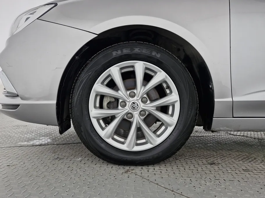 ام جي 5 COM 2022 