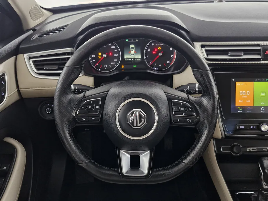 ام جي 5 COM 2022 