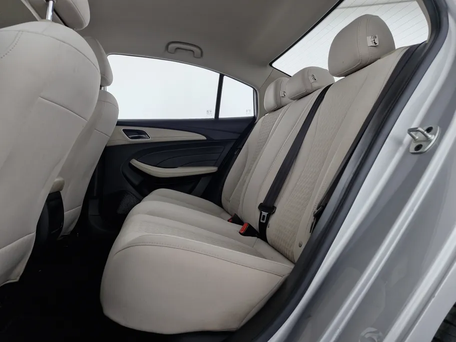 ام جي 5 COM 2022 