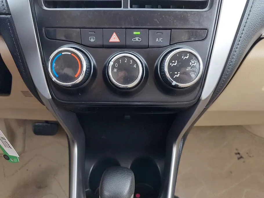 تويوتا يارس Y 2020 