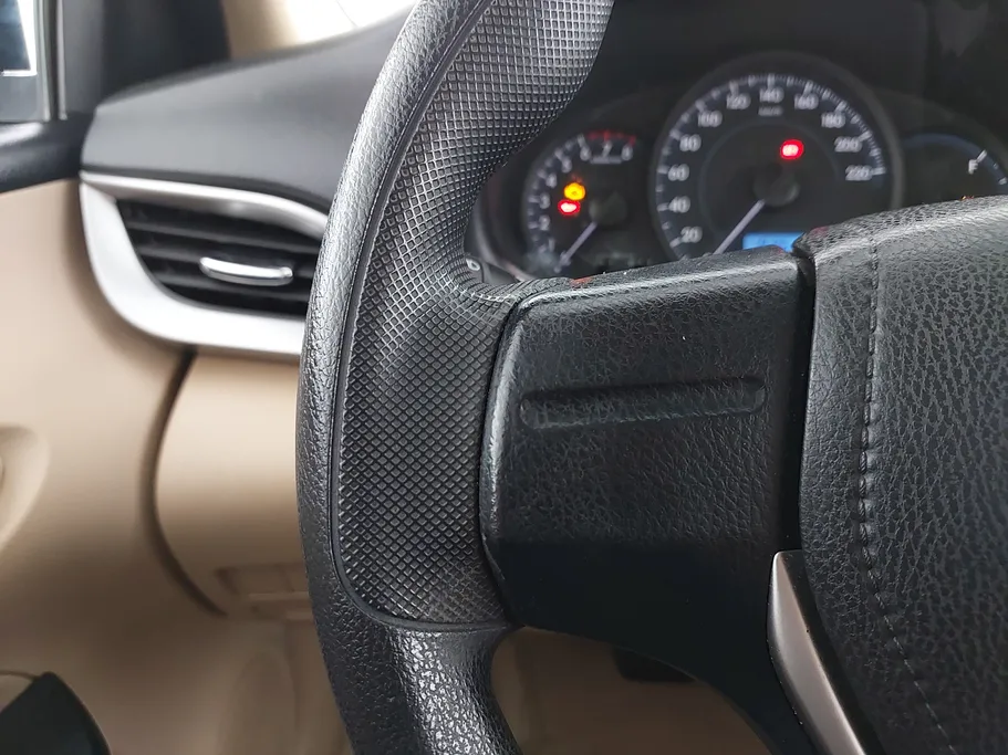 تويوتا يارس Y 2020 