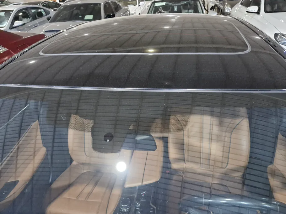 بي ام دبليو الفئة الخامسة 520i 2022 