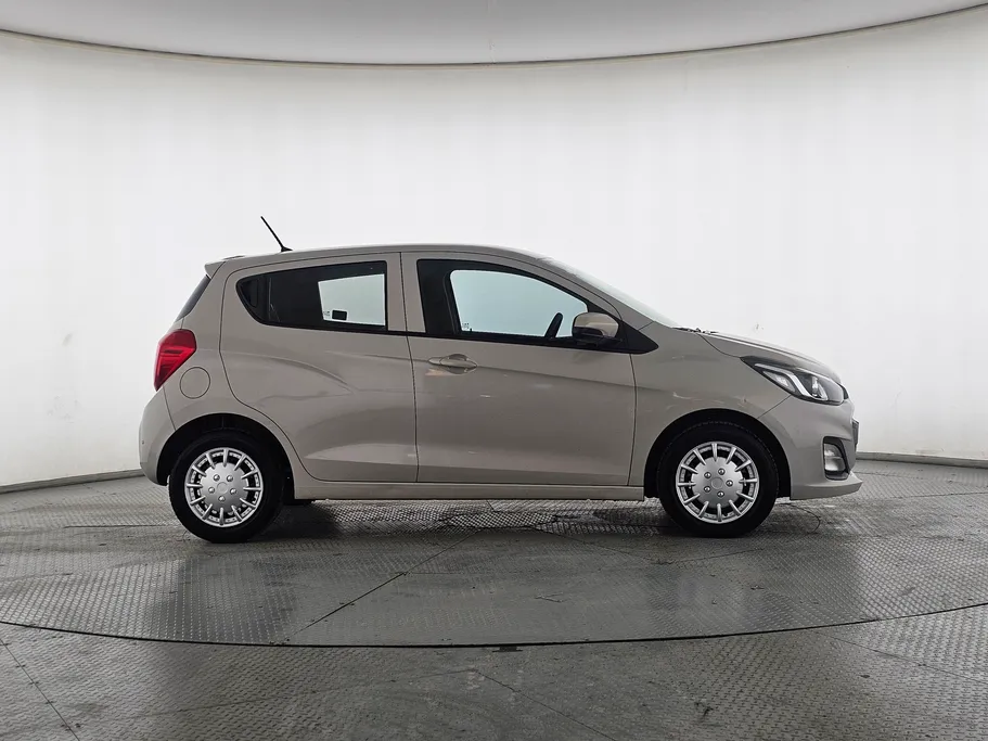2021 Chevrolet Spark LS 