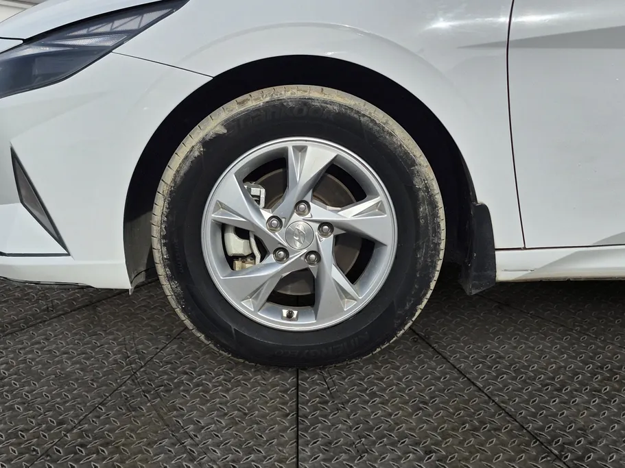 2022 Hyundai Elantra Fleet 