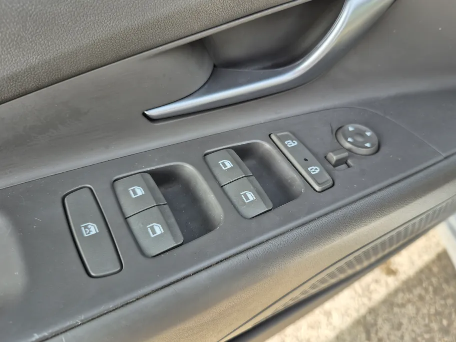 2022 Hyundai Elantra Fleet 