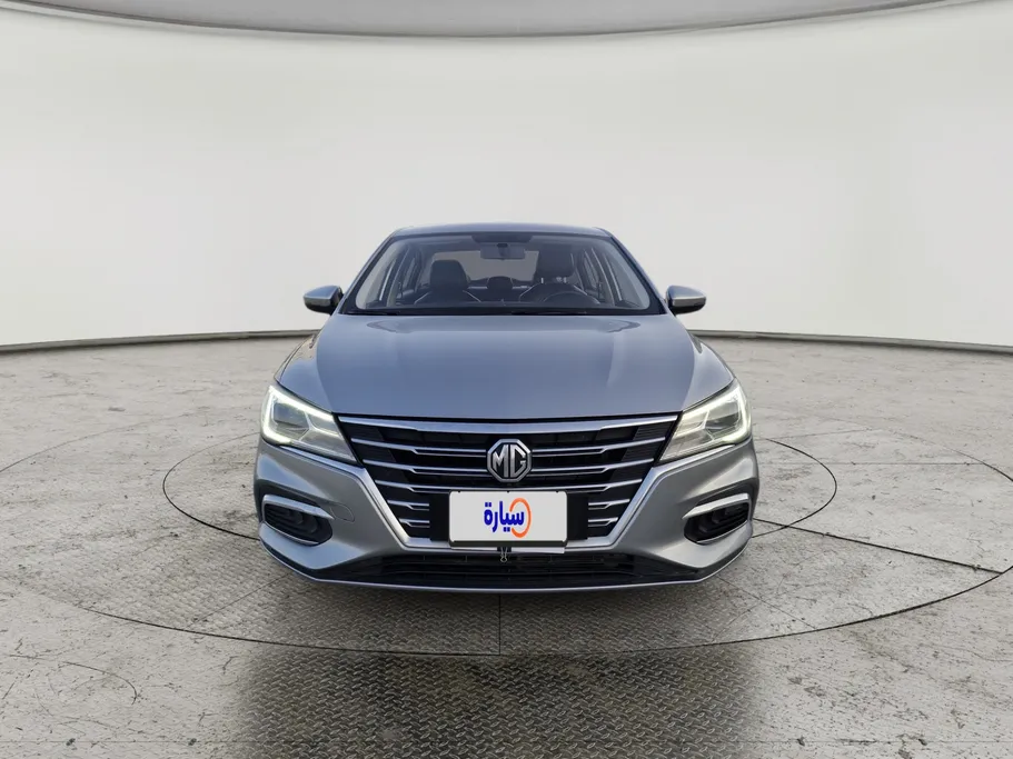 ام جي 5 LUX 2023 