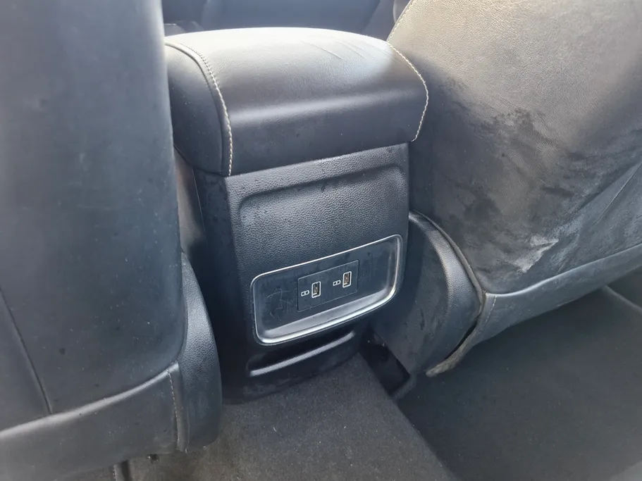 ام جي 5 LUX 2023 