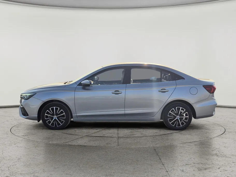 2025 MG 5 STD New Shape 