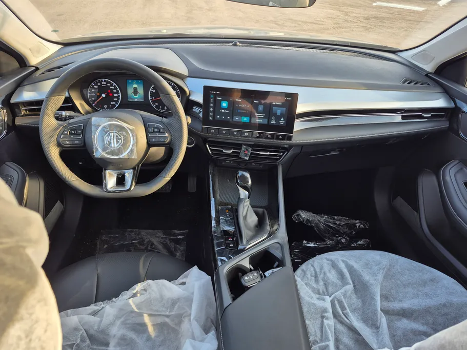 2025 MG 5 STD New Shape 