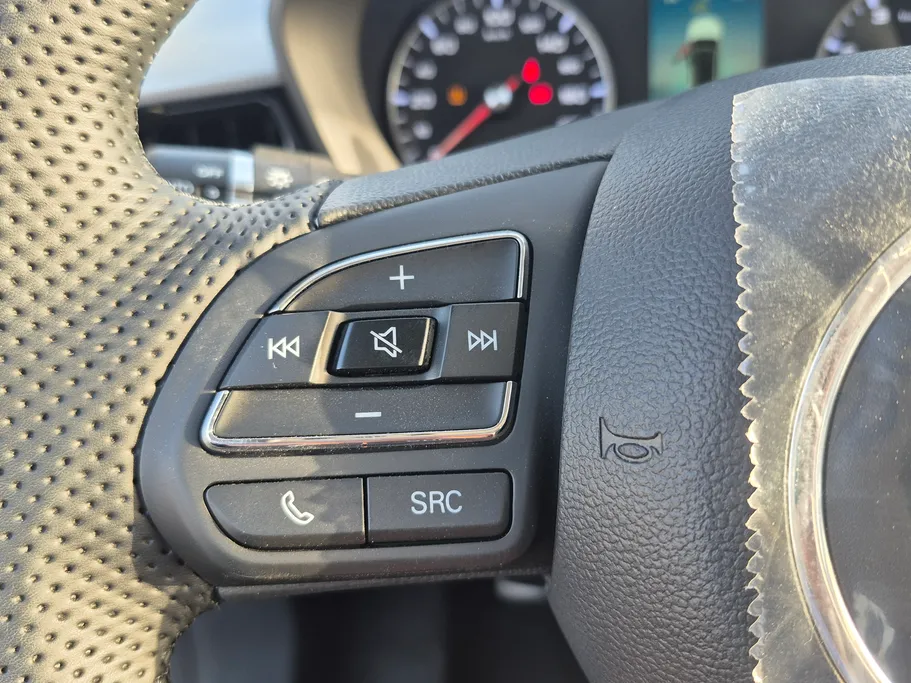 2025 MG 5 STD New Shape 