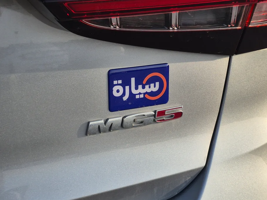 2025 MG 5 STD New Shape 