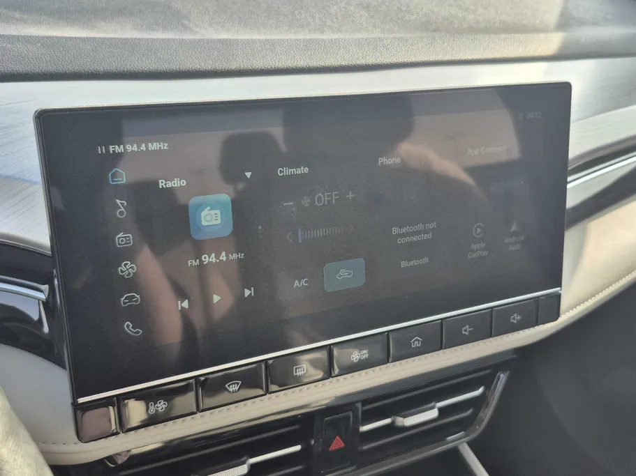 2025 MG 5 STD New Shape 