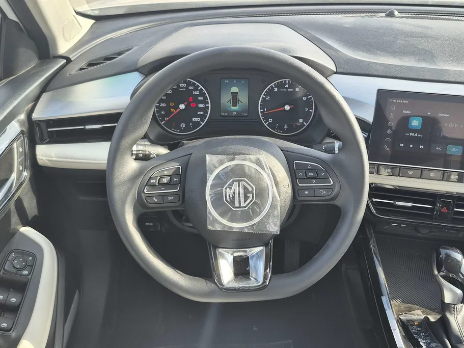 2025 MG 5 STD New Shape 