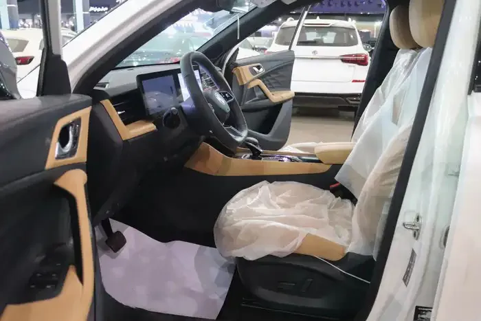 ام جي HS STD 2025 