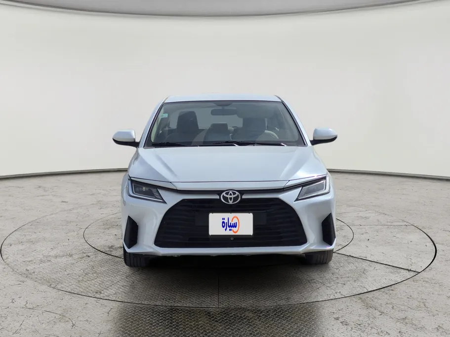 2023 Toyota Yaris  Y 