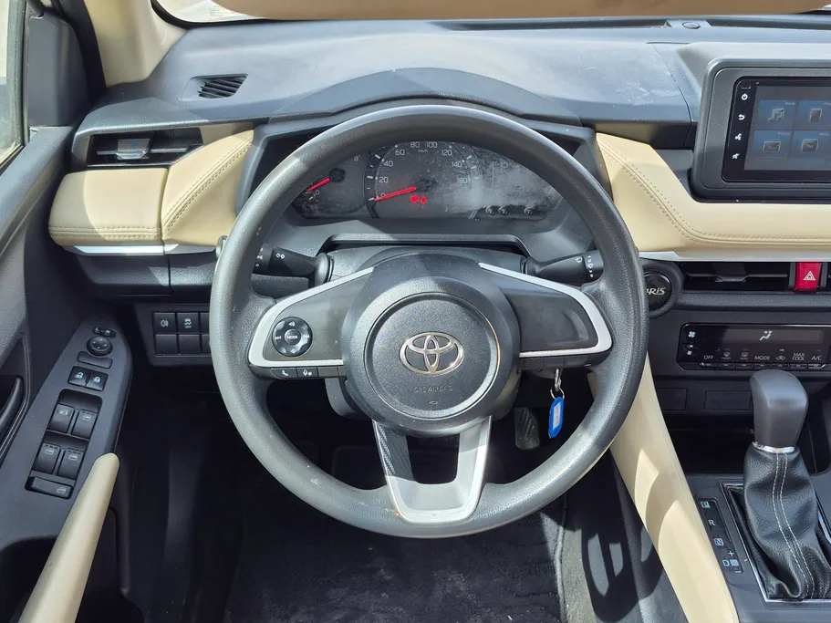 2023 Toyota Yaris  Y 