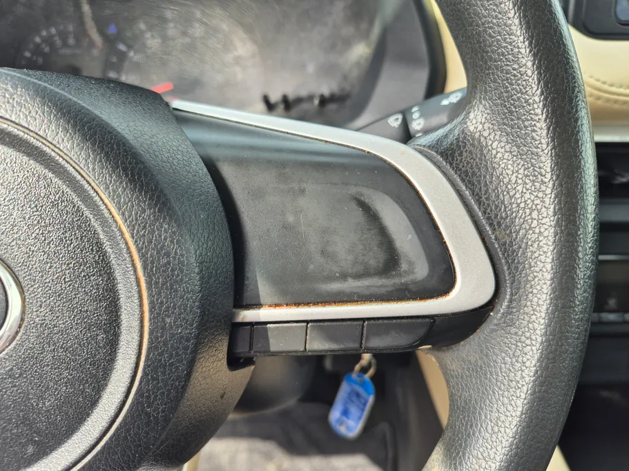 2023 Toyota Yaris  Y 