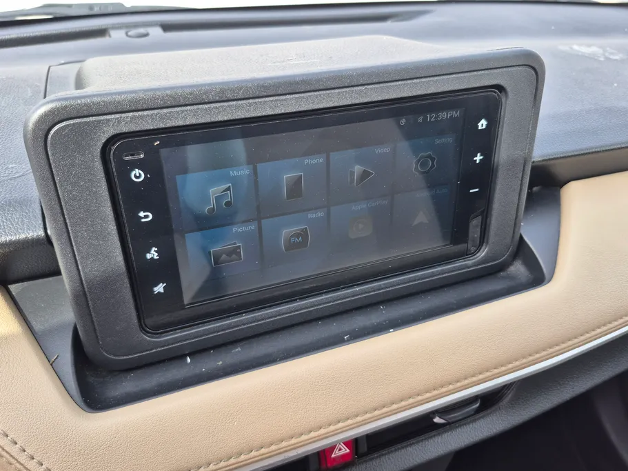 2023 Toyota Yaris  Y 