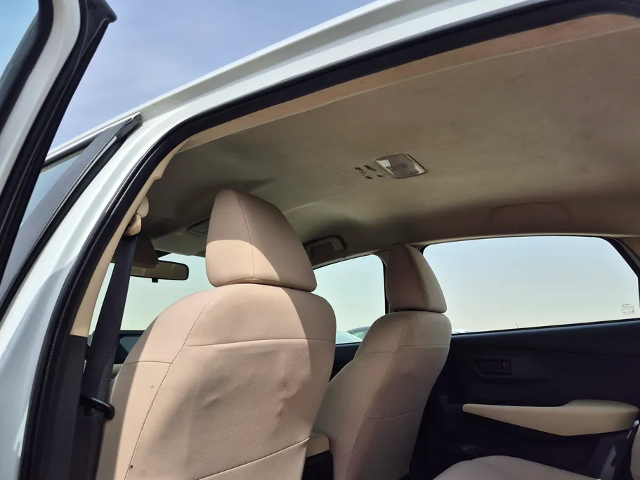 2023 Toyota Yaris  Y 