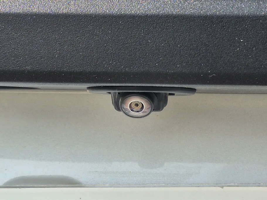 2023 Toyota Yaris  Y 