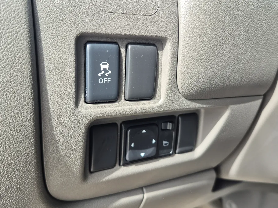 2023 Nissan Sunny SV Comfort 