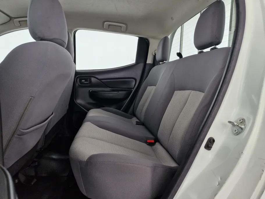 2022 Mitsubishi L200 DC 4x2 Diesel 