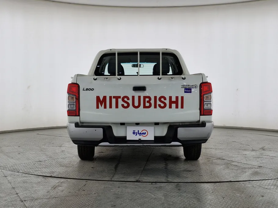 2022 Mitsubishi L200 DC 4x2 Diesel 