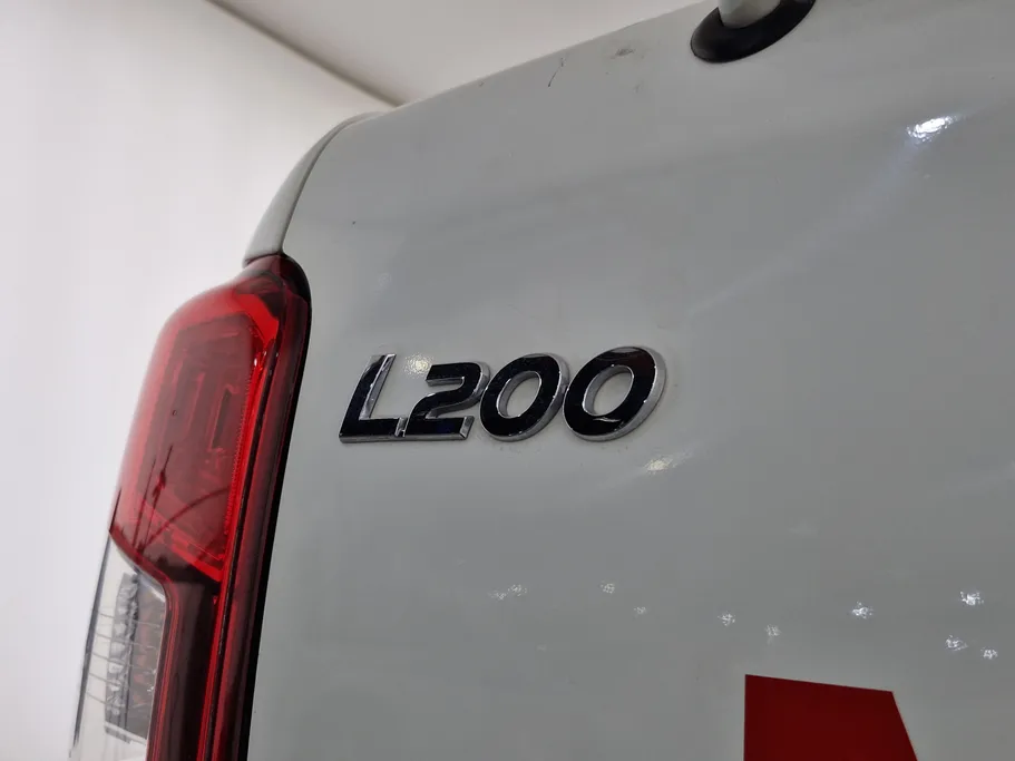 2022 Mitsubishi L200 DC 4x2 Diesel 