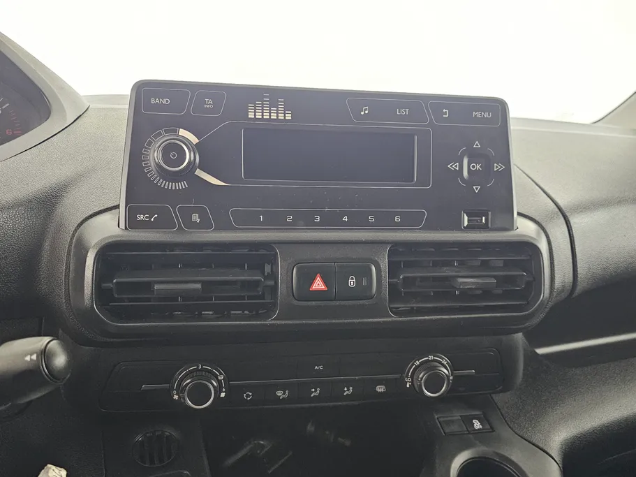 بيجو بارتنر Short van 2022 