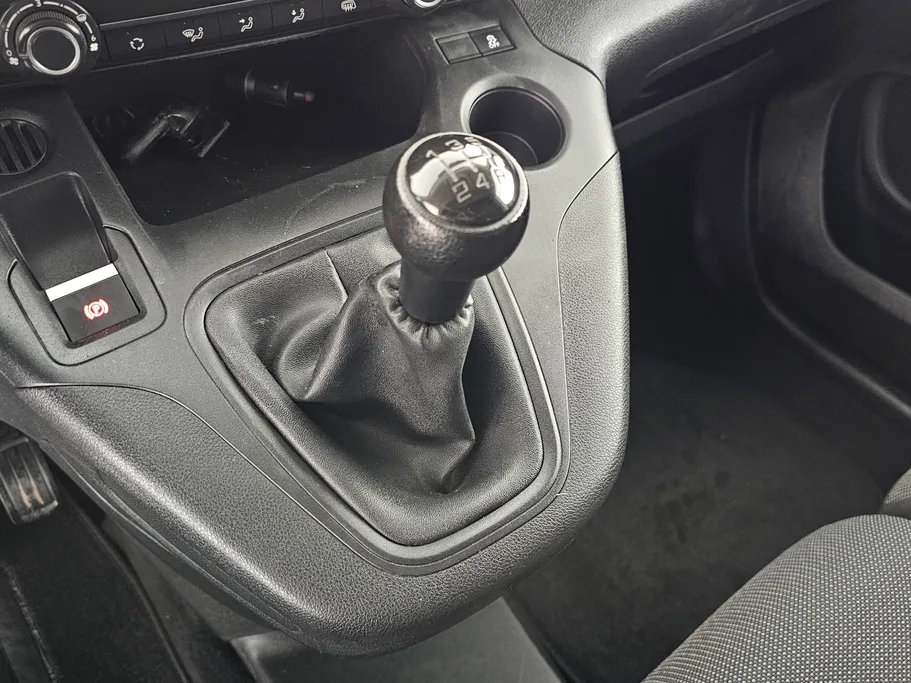 بيجو بارتنر Short van 2022 