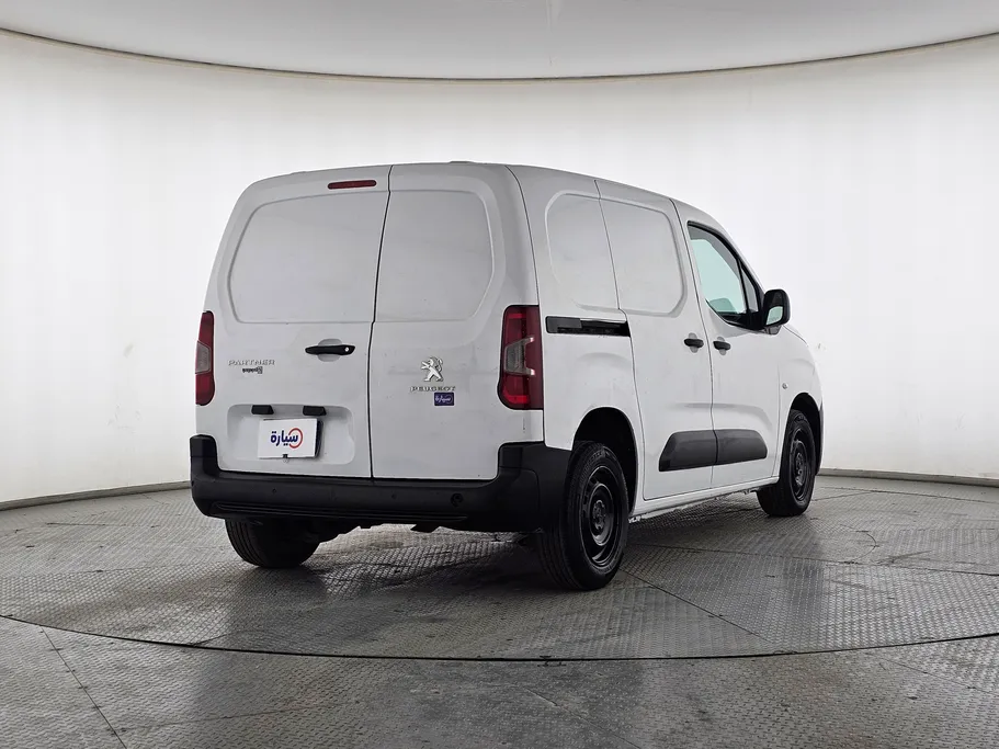 بيجو بارتنر Short van 2022 