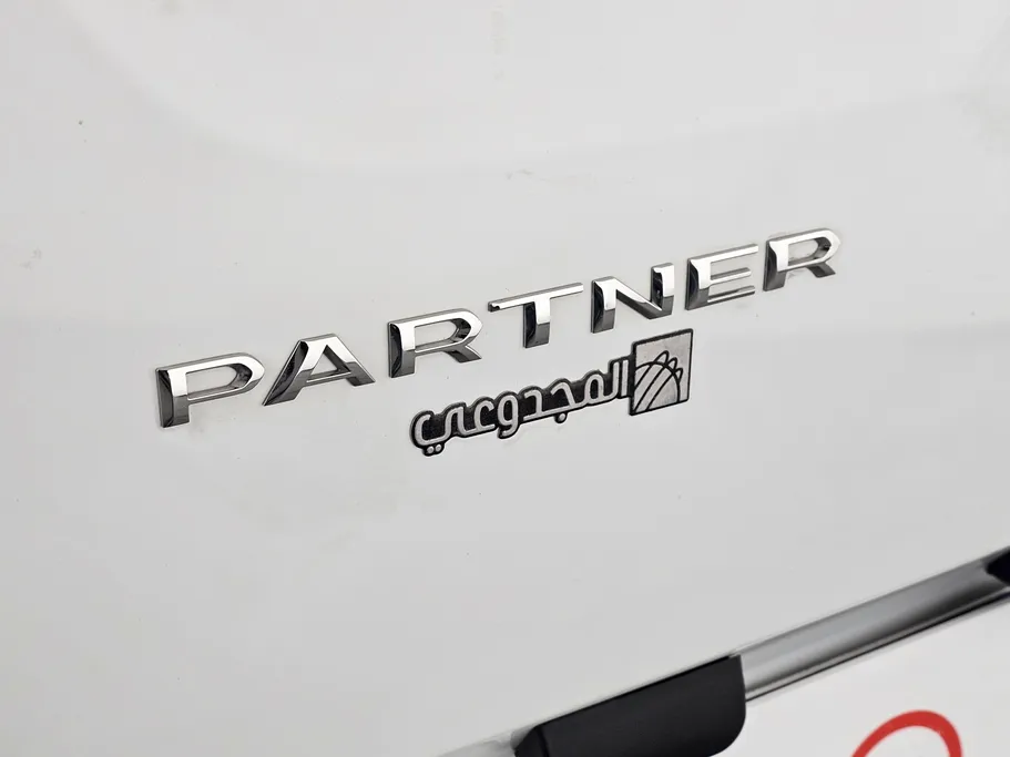 بيجو بارتنر Short van 2022 