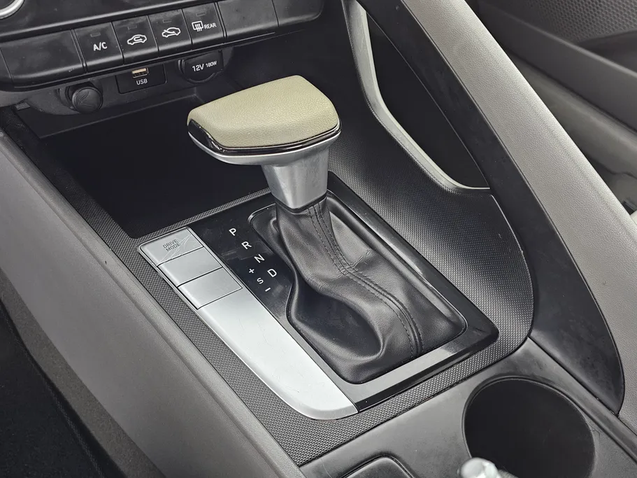 2021 Hyundai Elantra Fleet 