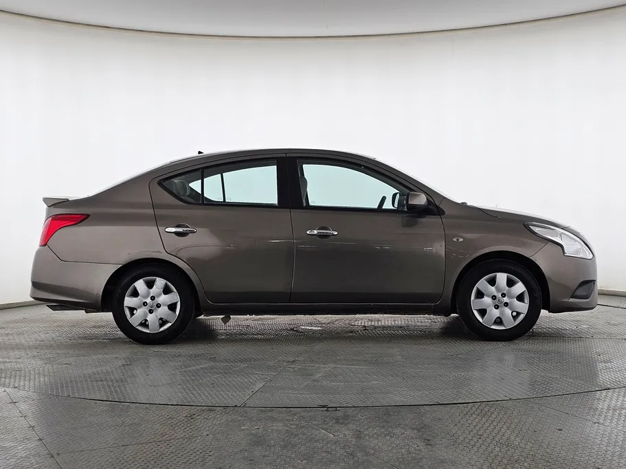 2021 Nissan Sunny SV 