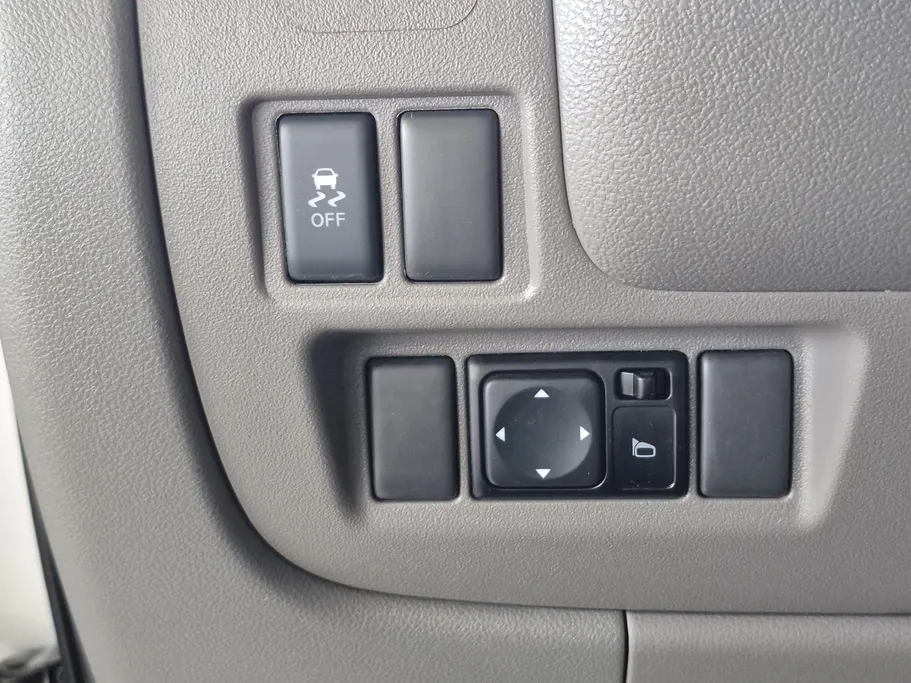 نيسان صني S 2023 