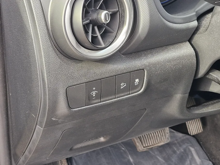 2022 Hyundai Kona SMART 