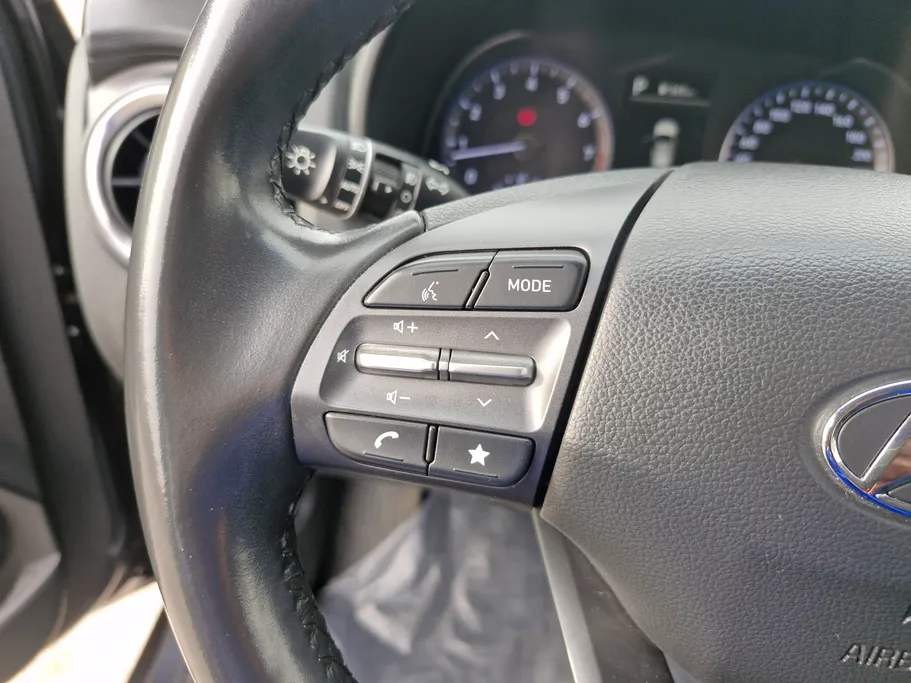 2022 Hyundai Kona SMART 