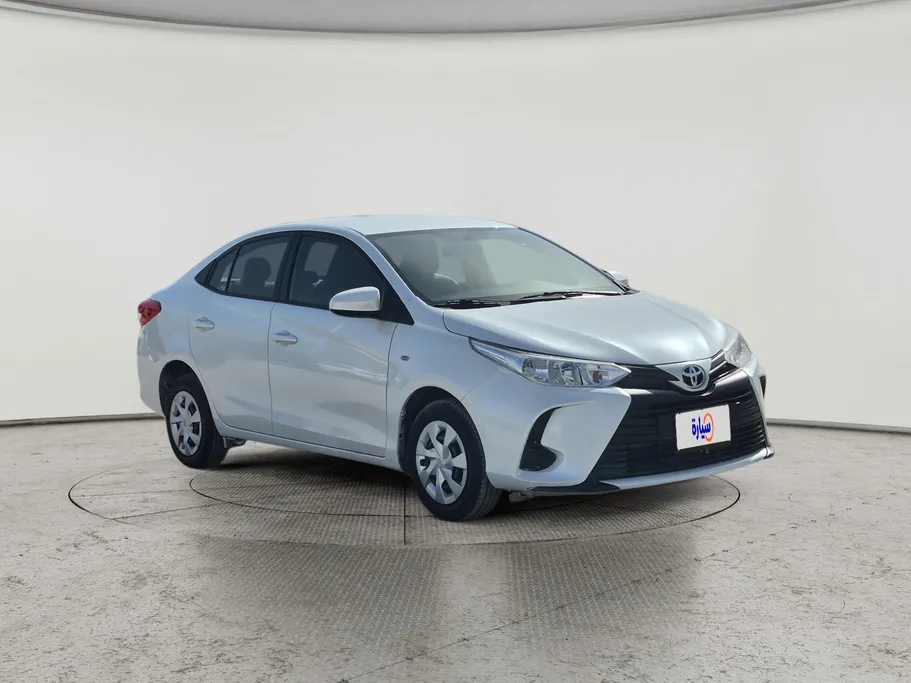 2022 Toyota Yaris  Y 